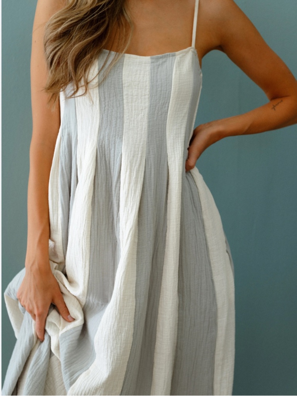 Collins the Label Cannes Pintuck Midi Dress in Light Gray and White